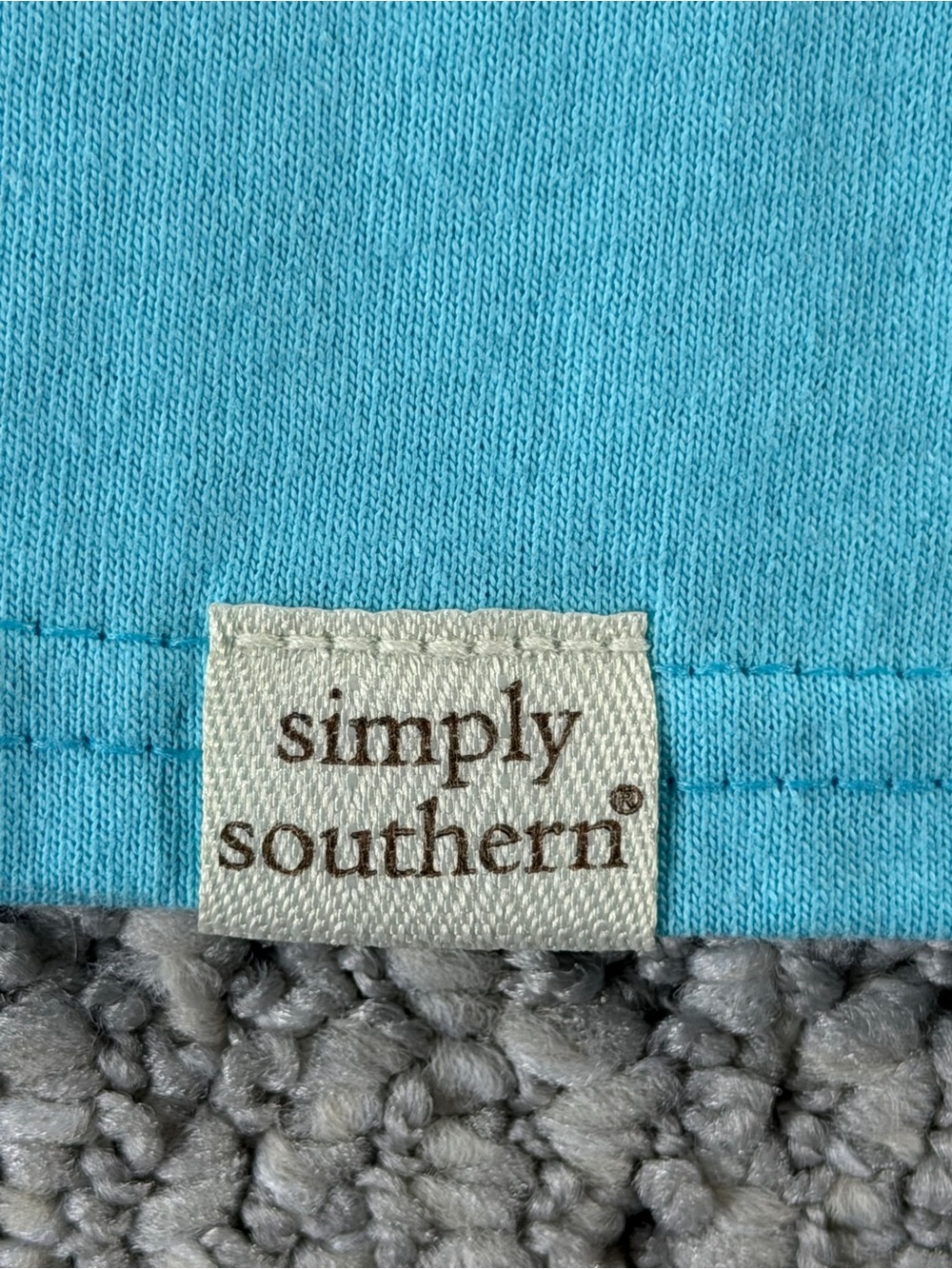Simply Southern Light Teal Blue Long Sleeve Tee Lion Tracker Conservation Size S - Picture 3 of 8